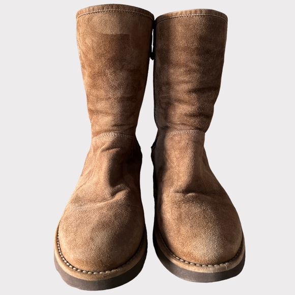 UGG | LIKE NEW! | Ankle Boots w/ inner calf zipper | Tan/Calf | Shearling | Sz6 - Picture 2 of 8